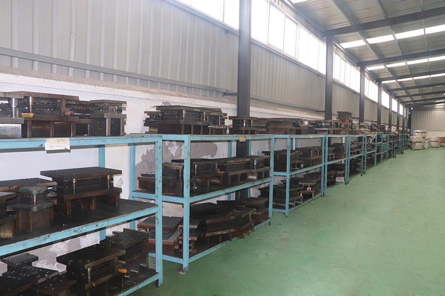 Dies of various sizes